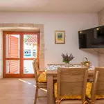Villa The Grandfather - Heated Pool Retreat