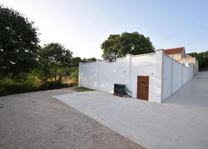 וילה The Grandfather - Heated Pool Retreat *